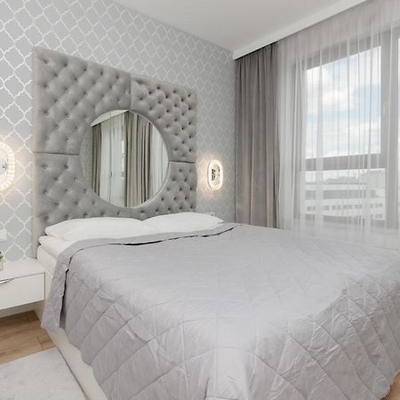 Cosy Apartment On Wola Goleszowska By Noclegi Renters Warsaw Exterior photo