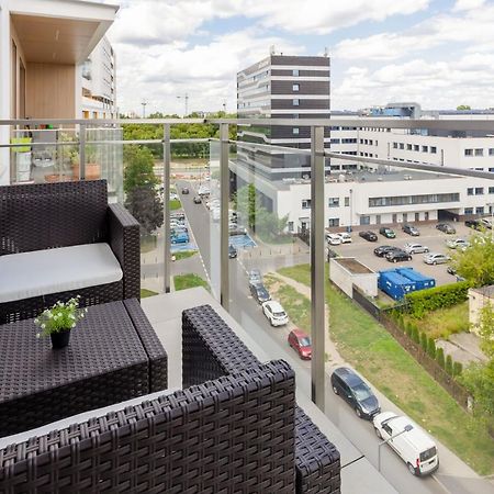 Cosy Apartment On Wola Goleszowska By Noclegi Renters Warsaw Exterior photo